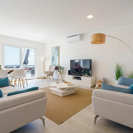 Bela Vista With Sea View, Jacuzzi And Private Pool Lourinhã