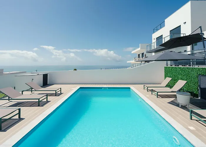 Bela Vista With Sea View, Jacuzzi And Private Pool Villa