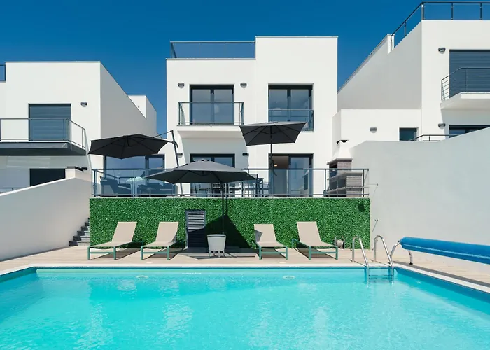 Bela Vista With Sea View, Jacuzzi And Private Pool Villa Lourinhã