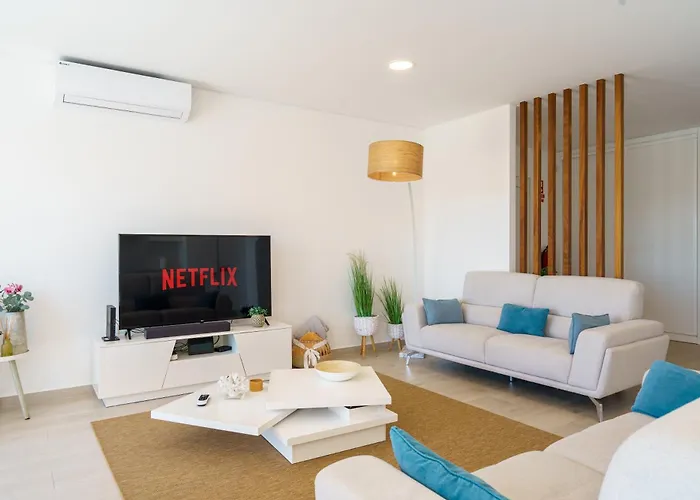 Bela Vista With Sea View, Jacuzzi And Private Pool *