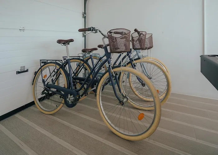 Bela Vista With Sea View, Jacuzzi And Private Pool Villa